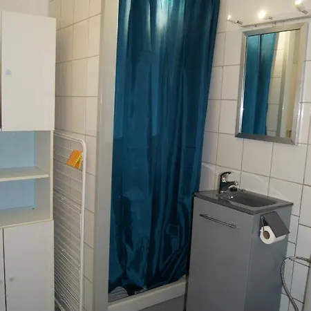 Apartament Lara 2 - T2 Balcon Piscine Lit Double & Clic-clac Parking Pres Du Centre-port Et Ile Loisirs