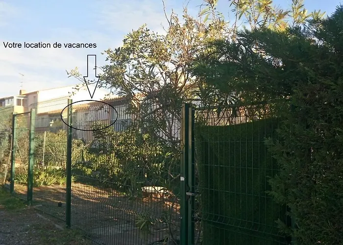 Les Locations De Lara Ii - T2 Lit Double&clic-clac Balcon Piscine Parking Privatif *