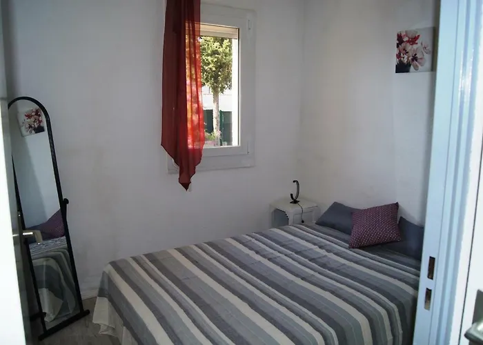 Les Locations De Lara Ii - T2 Lit Double&clic-clac Balcon Piscine Parking Privatif Agde